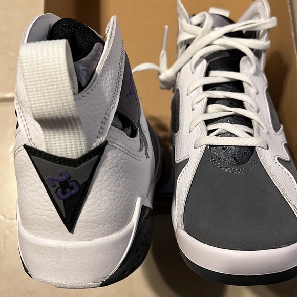 Air Jordan 7 Sneakers - Picture 4 of 13